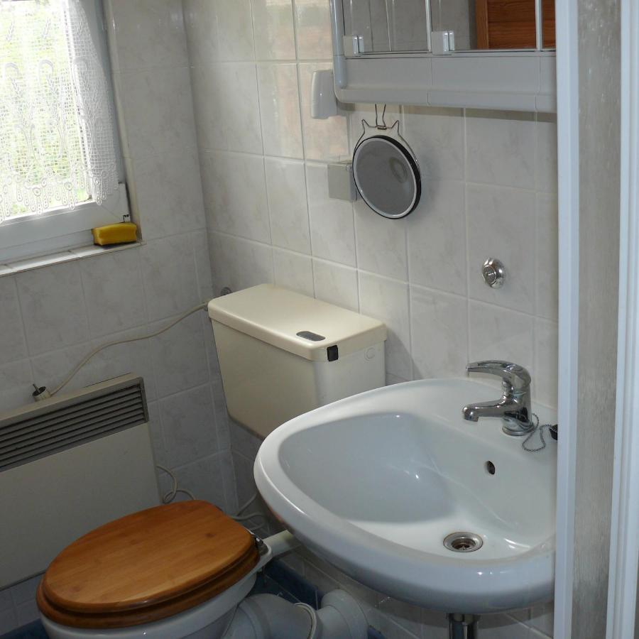 Bungalow Im Maerchengarten Krauschwitz Bagian luar foto